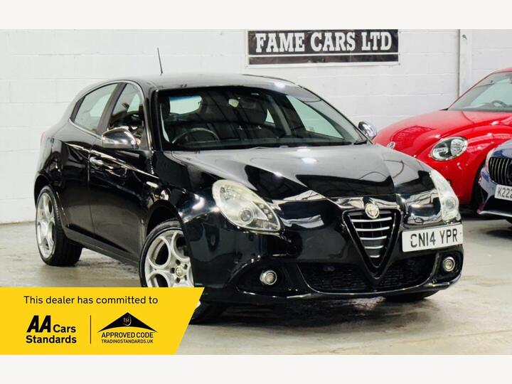 Alfa Romeo Giulietta 1.4 TB MultiAir Distinctive Euro 6 (s/s) 5dr Alfa Romeo Giulietta 1.4 TB MultiAir Distinctive Euro 6 (s/s) 5dr