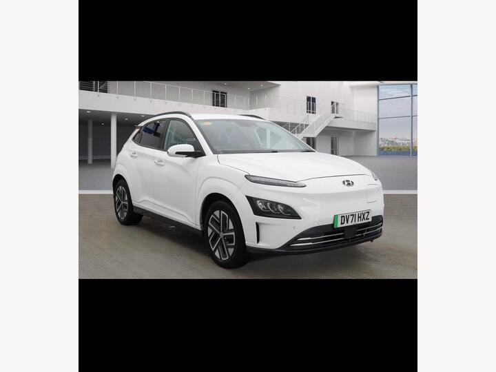Hyundai KONA 64kWh Premium Auto 5dr (10.5kW Charger) Hyundai KONA 64kWh Premium Auto 5dr (10.5kW Charger)