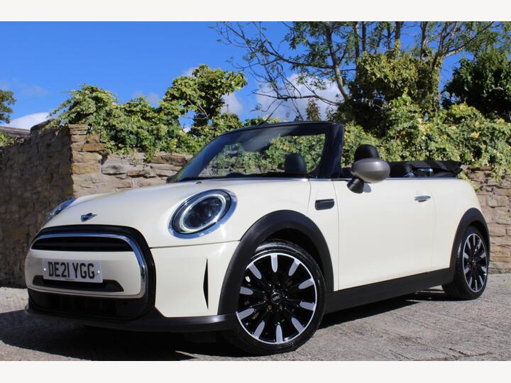 MINI Convertible 1.5 Cooper Exclusive Steptronic Euro 6 (s/s) 2dr