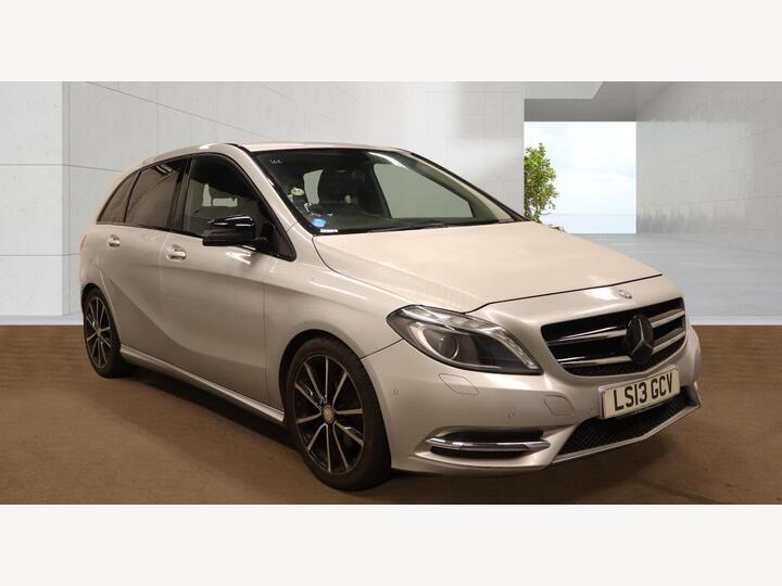 Mercedes-Benz B Class 1.8 B180 CDI BlueEfficiency Sport Euro 5 (s/s) 5dr Mercedes-Benz B Class 1.8 B180 CDI BlueEfficiency Sport Euro 5 (s/s) 5dr