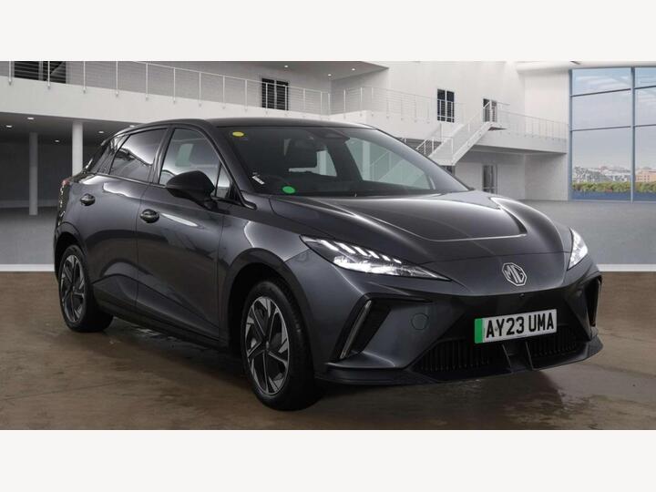 MG 4 64kWh Trophy Long Range Auto 5dr