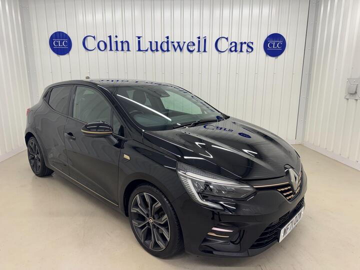 Renault Clio 1.0 TCe Lutecia Euro 6 (s/s) 5dr Renault Clio 1.0 TCe Lutecia Euro 6 (s/s) 5dr