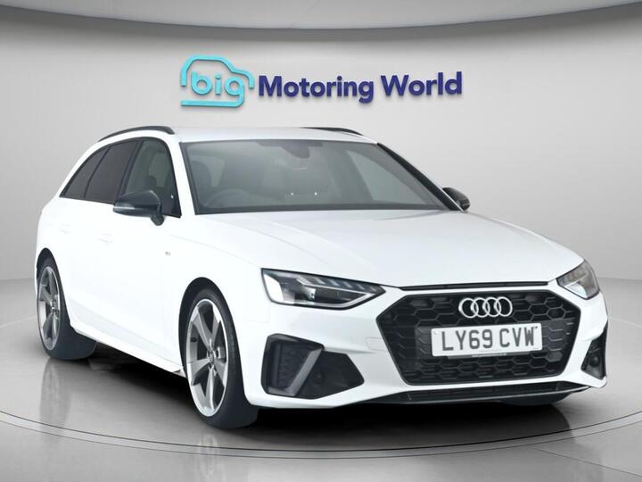 Audi A4 Avant 2.0 TFSI 40 Black Edition S Tronic Euro 6 (s/s) 5dr
