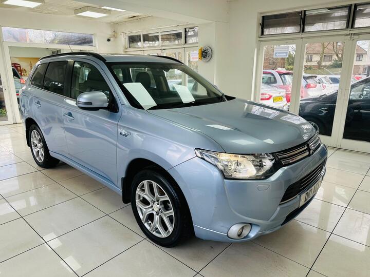 Mitsubishi Outlander 2.0h 12kWh GX4h CVT 4WD Euro 5 (s/s) 5dr