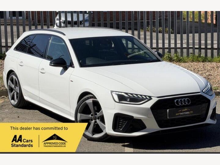 Audi A4 AVANT 2.0 TDI 35 Black Edition S Tronic Euro 6 (s/s) 5dr Audi A4 AVANT 2.0 TDI 35 Black Edition S Tronic Euro 6 (s/s) 5dr