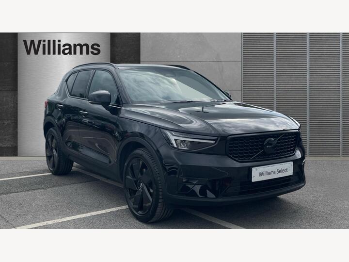 Volvo XC40 2.0 B3 MHEV Plus Black Edition DCT Auto Euro 6 (s/s) 5dr