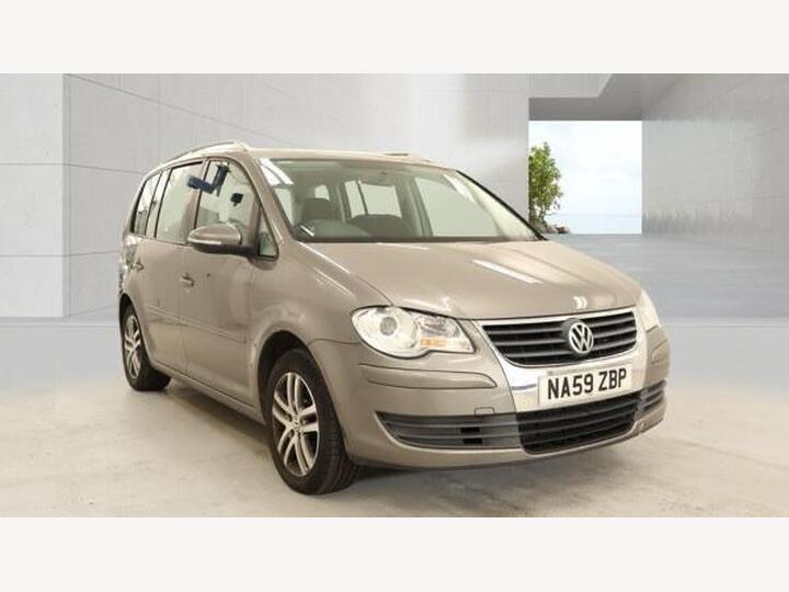 Volkswagen Touran 2.0 TDI SE 5dr (5 Seats) Volkswagen Touran 2.0 TDI SE 5dr (5 Seats)