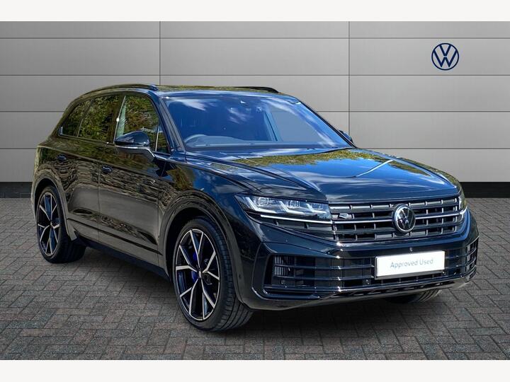 Volkswagen Touareg 3.0 V6 TSI EHybrid 14.3kWh R Tiptronic 4Motion Euro 6 (s/s) 5dr Volkswagen Touareg 3.0 V6 TSI EHybrid 14.3kWh R Tiptronic 4Motion Euro 6 (s/s) 5dr