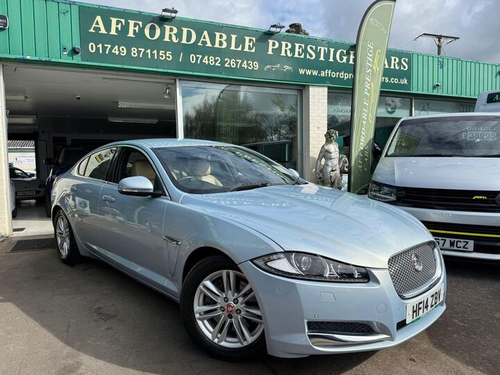 Jaguar XF 2.2d Luxury Auto Euro 5 (s/s) 4dr