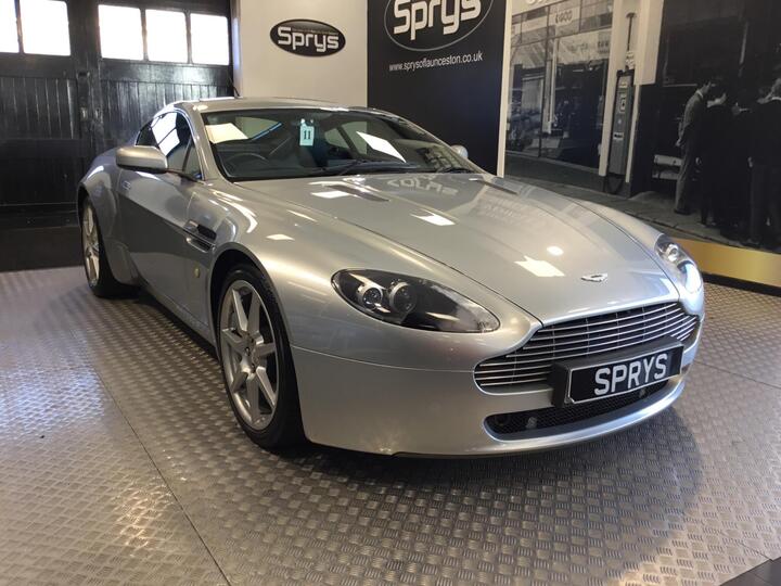Aston Martin Vantage 4.3 V8 Euro 4 2dr