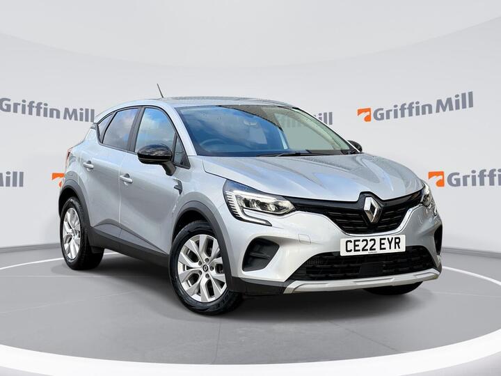Renault Captur 1.0 TCe Iconic Edition Euro 6 (s/s) 5dr Renault Captur 1.0 TCe Iconic Edition Euro 6 (s/s) 5dr