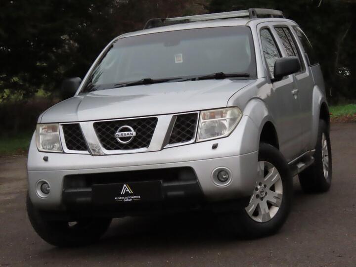 Nissan Pathfinder 2.5 DCi Sport 5dr