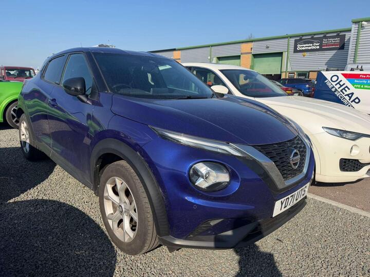 Nissan JUKE 1.0 DIG-T N-Connecta Euro 6 (s/s) 5dr
