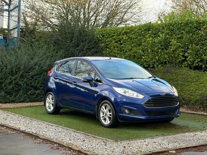Ford FIESTA 1.0T EcoBoost Zetec Euro 5 (s/s) 5dr