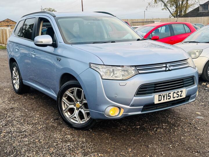 Mitsubishi Outlander 2.0h 12kWh GX4h CVT 4WD Euro 5 (s/s) 5dr Mitsubishi Outlander 2.0h 12kWh GX4h CVT 4WD Euro 5 (s/s) 5dr