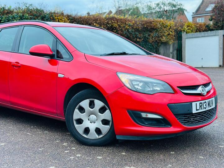 Vauxhall Astra 1.6 16V Exclusiv Sports Tourer Euro 5 5dr