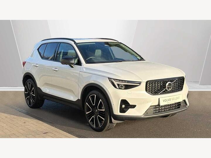 Volvo XC40 2.0 B4 MHEV Ultra Dark DCT Auto Euro 6 (s/s) 5dr