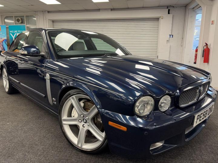 Jaguar XJR 4.2 V8 4dr