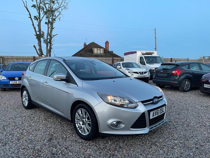 Ford Focus 1.6 Titanium Powershift Euro 5 5dr