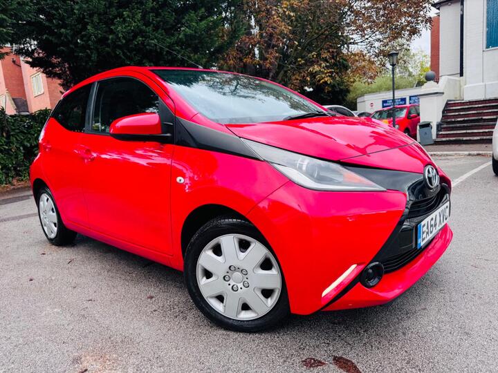 Toyota AYGO 1.0 VVT-i X-play Euro 5 5dr Euro 5