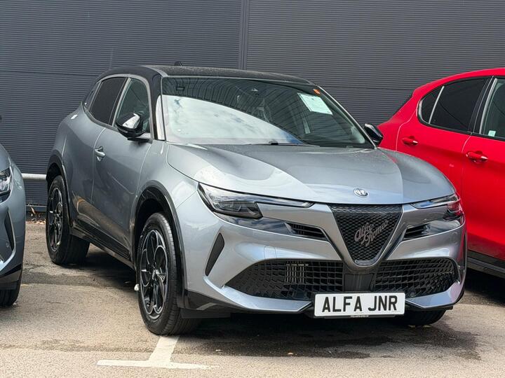 Alfa Romeo Junior 1.2 MHEV Ibrida E-DCT Euro 6 (s/s) 5dr