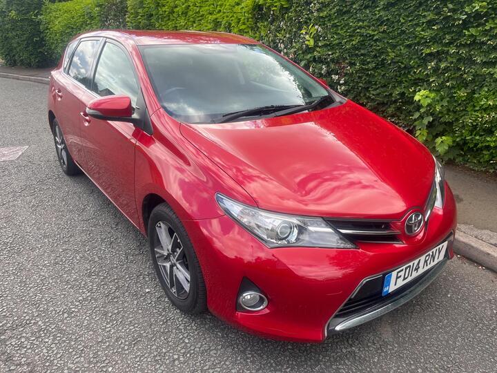 Toyota Auris 1.6 V-Matic Icon Plus Euro 5 5dr Toyota Auris 1.6 V-Matic Icon Plus Euro 5 5dr