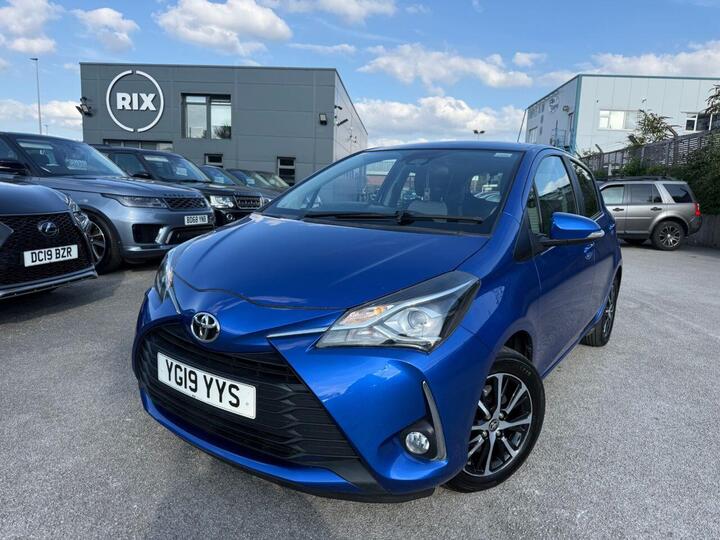 Toyota YARIS 1.5 VVT-i Icon Tech Euro 6 5dr