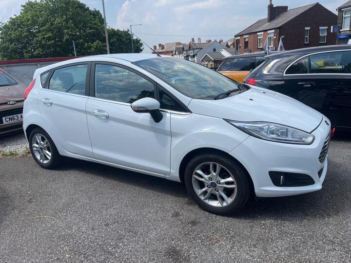 Ford FIESTA 1.0T EcoBoost Zetec Powershift Euro 6 5dr