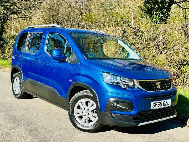 Peugeot RIFTER 1.5 BlueHDi Allure Standard MPV Euro 6 5dr Peugeot RIFTER 1.5 BlueHDi Allure Standard MPV Euro 6 5dr