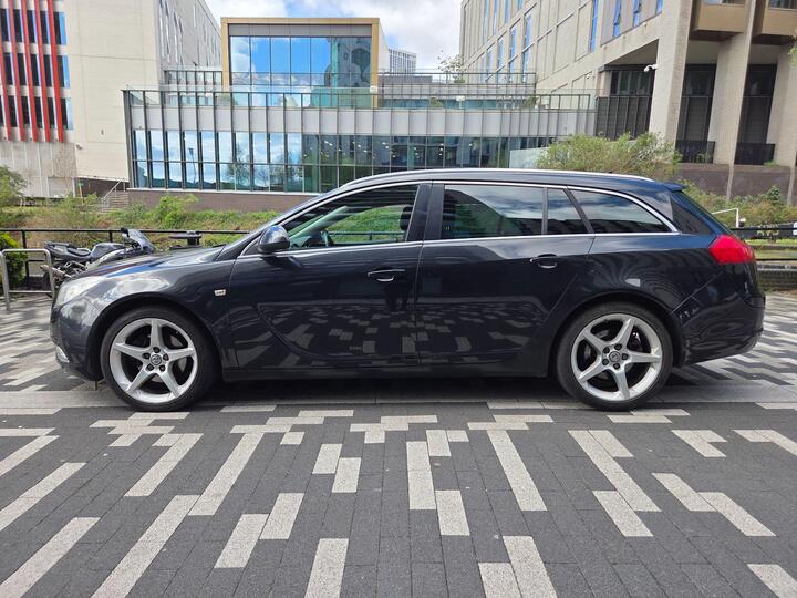 Vauxhall Insignia 2.0 CDTi EcoFLEX SRi Nav Sports Tourer Euro 5 (s/s) 5dr