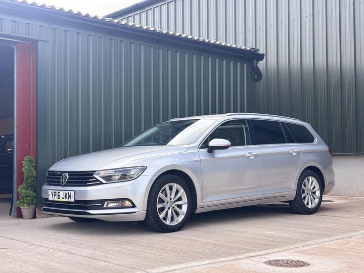 Volkswagen PASSAT 2.0 TDI BlueMotion Tech SE Business Euro 6 (s/s) 5dr