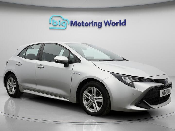 Toyota Corolla 1.8 VVT-h Icon Tech CVT Euro 6 (s/s) 5dr