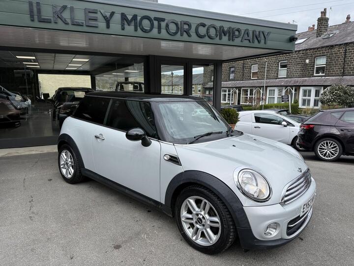MINI HATCH 1.6 Cooper Auto Euro 6 3dr