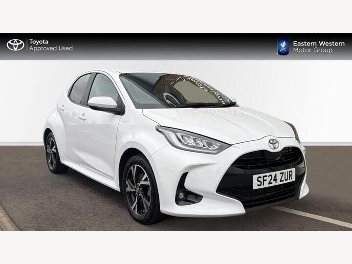 Toyota Yaris 1.5 VVT-h Design E-CVT Euro 6 (s/s) 5dr