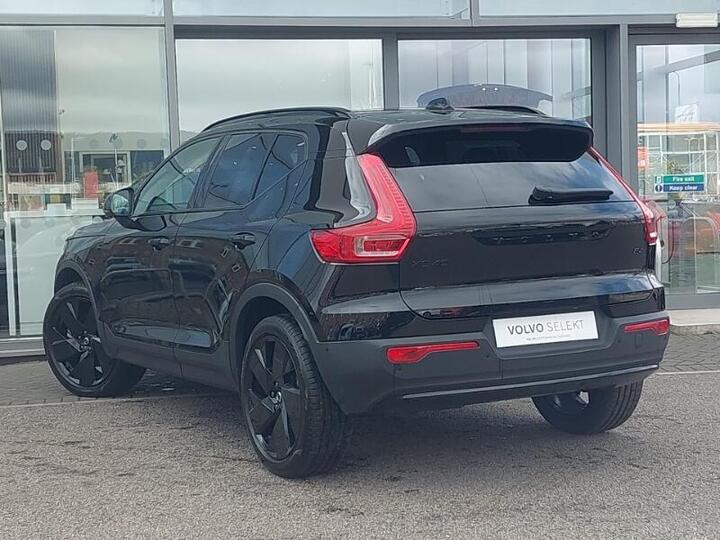 Volvo XC40 2.0 B4 MHEV Ultra Black Edition DCT Auto Euro 6 (s/s) 5dr