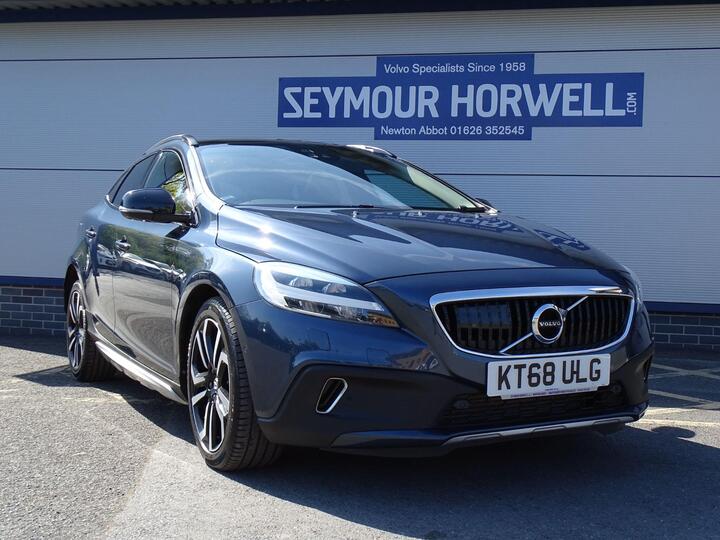 Volvo V40 Cross Country 1.5 T3 GPF Pro Auto Euro 6 (s/s) 5dr
