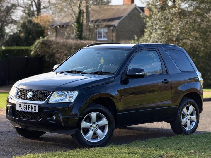 Suzuki Grand Vitara 2.4 VVT SZ4 Auto 4WD Euro 5 3dr Suzuki Grand Vitara 2.4 VVT SZ4 Auto 4WD Euro 5 3dr