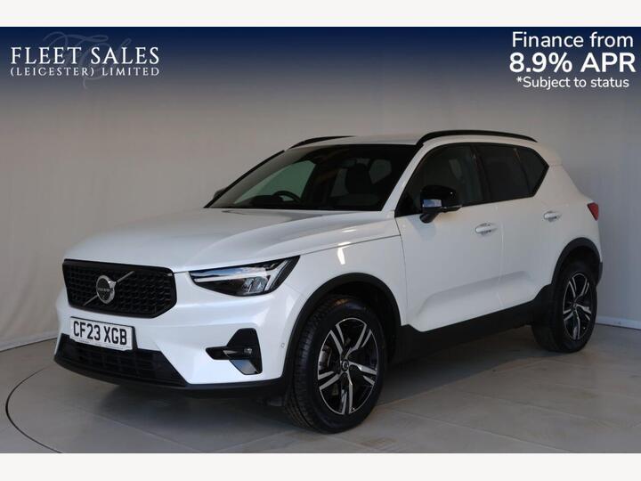 Volvo XC40 2.0 B4 MHEV Plus Dark DCT Auto Euro 6 (s/s) 5dr
