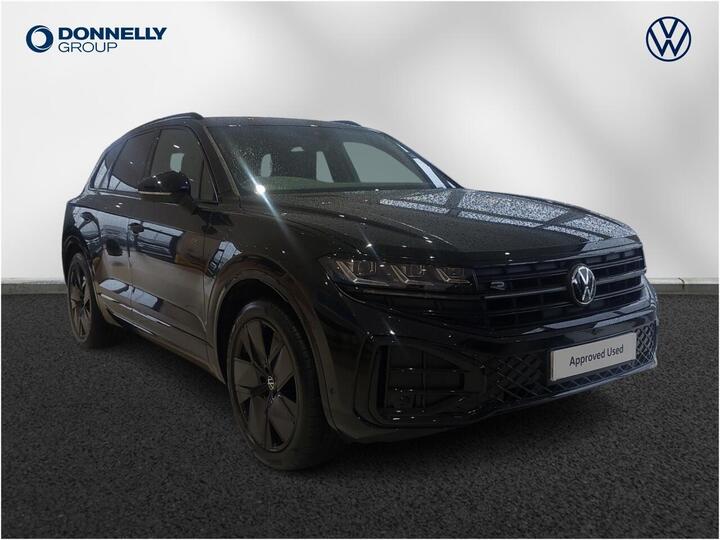 Volkswagen Touareg 3.0 TDI V6 Black Edition Tiptronic 4Motion Euro 6 (s/s) 5dr