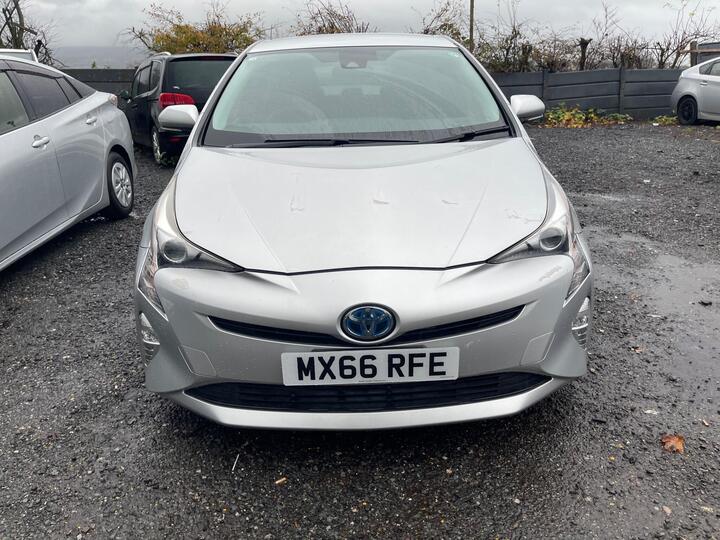 Toyota Prius 1.8 VVT-h Business Edition Hatchback 5dr Petrol Hybrid CVT Euro 6 (s/s) (122 Ps) Toyota Prius 1.8 VVT-h Business Edition Hatchback 5dr Petrol Hybrid CVT Euro 6 (s/s) (122 Ps)