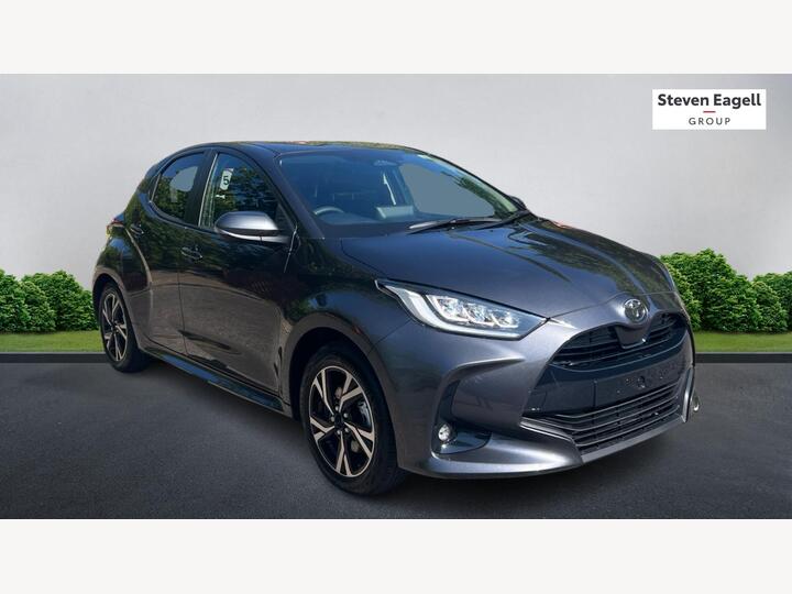 Toyota Yaris 1.5 VVT-h Design E-CVT Euro 6 (s/s) 5dr