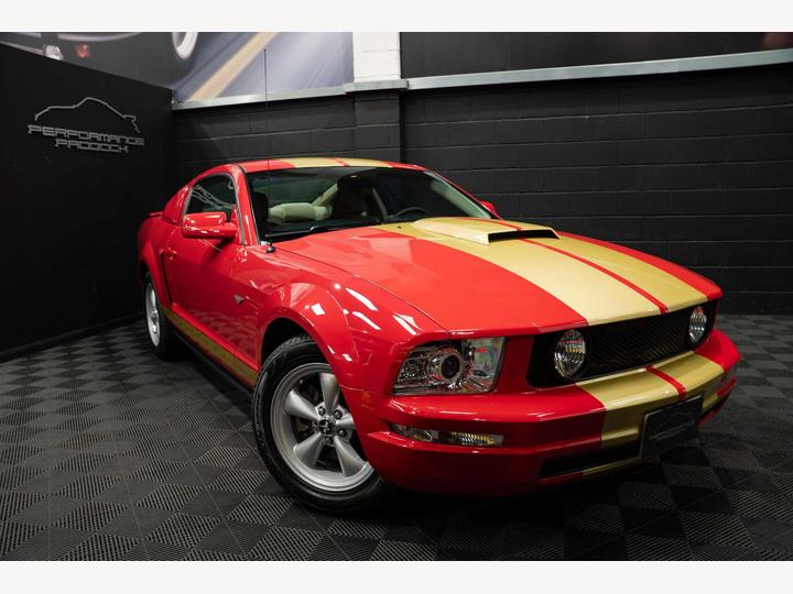 Ford MUSTANG 4.0 V6 GT Manual