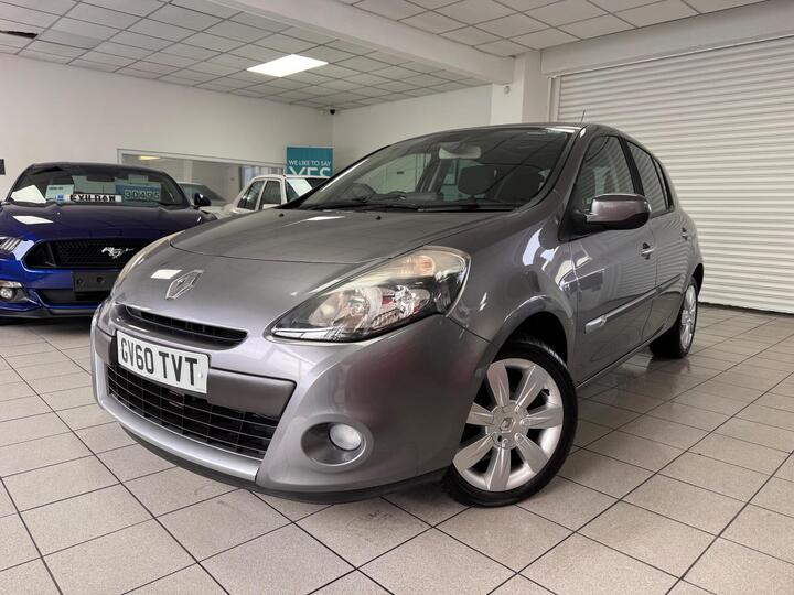 Renault Clio 1.2 TCe Privilege TomTom Euro 5 5dr