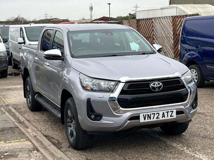Toyota HI-LUX 2.4 D-4D Icon Auto 4WD Euro 6 (s/s) 4dr