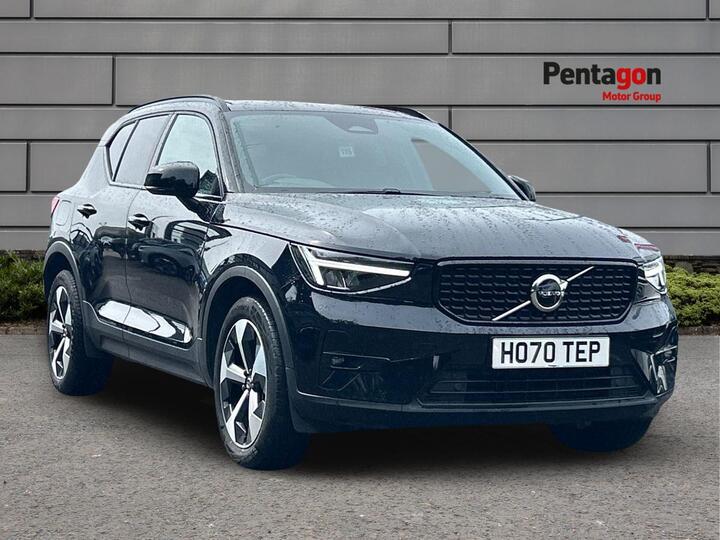 Volvo Xc40 2.0 B4 MHEV Plus Dark DCT Auto Euro 6 (s/s) 5dr