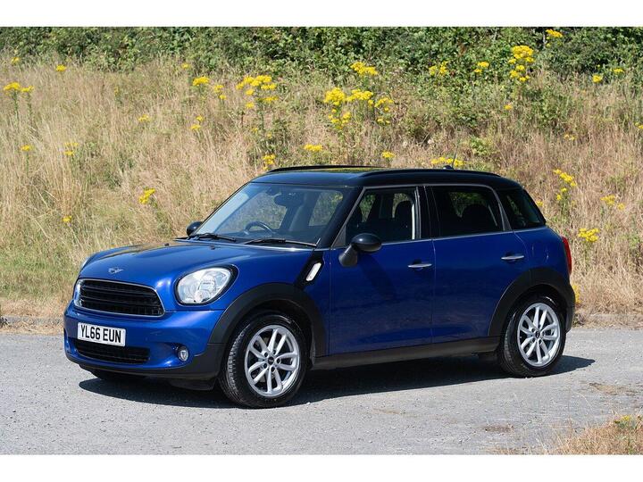 MINI Countryman 1.6 Cooper Euro 5 (s/s) 5dr