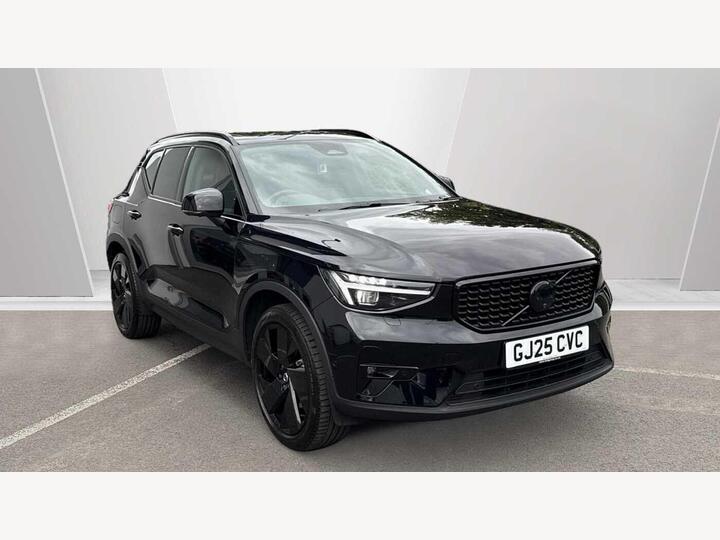 Volvo XC40 2.0 B3 MHEV Ultra Black Edition DCT Auto Euro 6 (s/s) 5dr