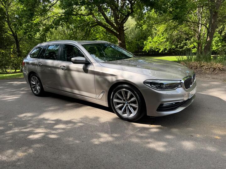 BMW 5 Series 2.0 520i SE Touring Auto Euro 6 (s/s) 5dr BMW 5 Series 2.0 520i SE Touring Auto Euro 6 (s/s) 5dr