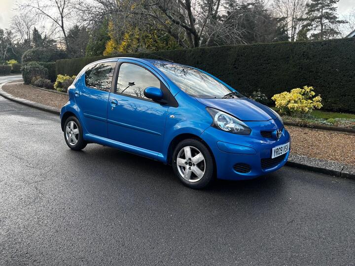 Toyota AYGO 1.0 VVT-i Blue MultiMode Euro 4 5dr