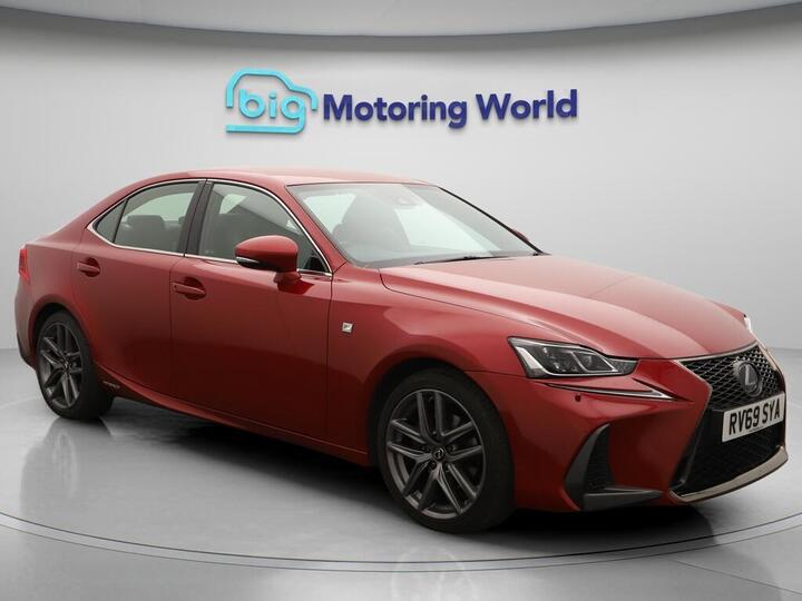 Lexus IS 2.5 300h F Sport E-CVT Euro 6 (s/s) 4dr